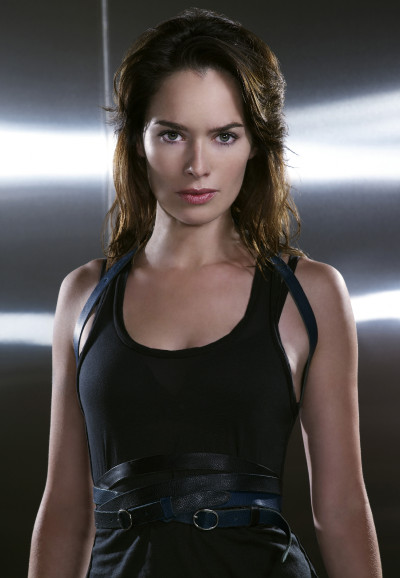 TERMINATOR: THE SARAH CONNOR CHRONICLES: Sarah Connor (Lena Headey) tries to stop the impending apoc