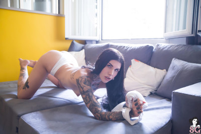 Beautiful Suicide Girl Nikkisleepy Between the couch and the clouds 18 High resolution lossless iPho