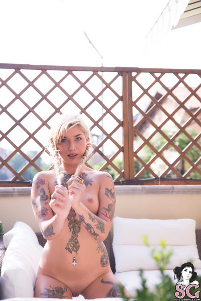 Beautiful Sexy Suicide Girl 40 Barkmantis Summer is coming