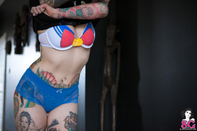 Beautiful Suicide Girl Hali Moon Prism Power 1528151 High resolution lossless HD image