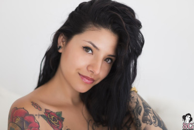 Beautiful Suicide Girl Cleoo Dreamy (31) High resolution lossless image