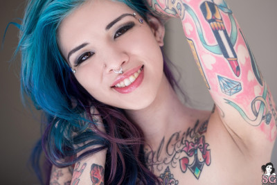 Beautiful Suicide girl Neptune Deep Submerge (52) High resolution lossless image