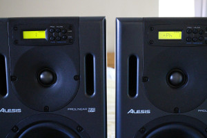 Alesis Monitors LCD Screens