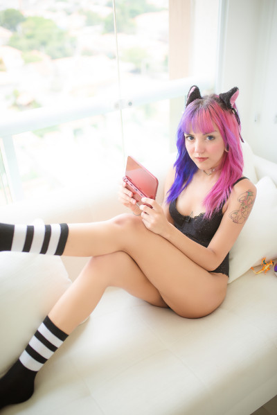 Beautiful Sexy Suicide Girl Yoi Mew! 1 High resolution lossless image