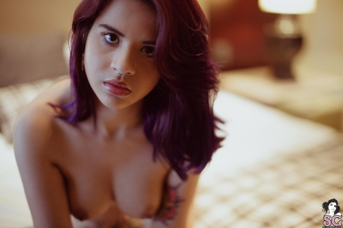 Beautiful Suicide GIrl 666evelyn Young Lust 06 iPhone high resolution retina image