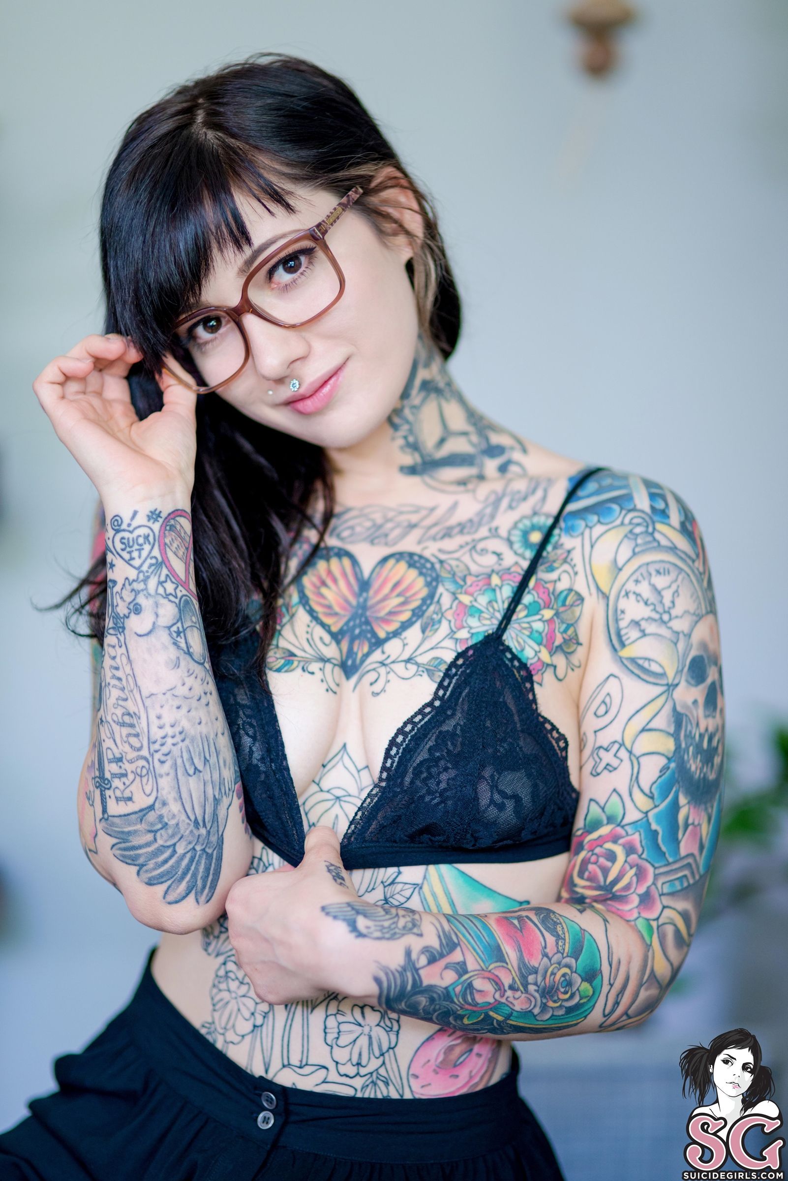 Oceana Suicide Nude