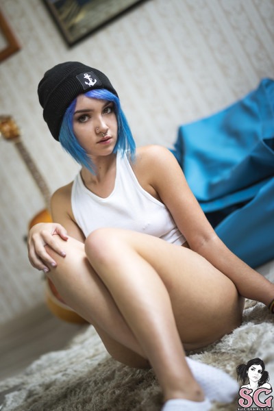 Beautiful Suicide Girl Mimo Life is strange 12 High resolution lossless iPhone Retina image