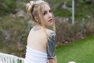 Beautiful Sexy Suicide Girl Trece Glazed 11 High resolution lossless image