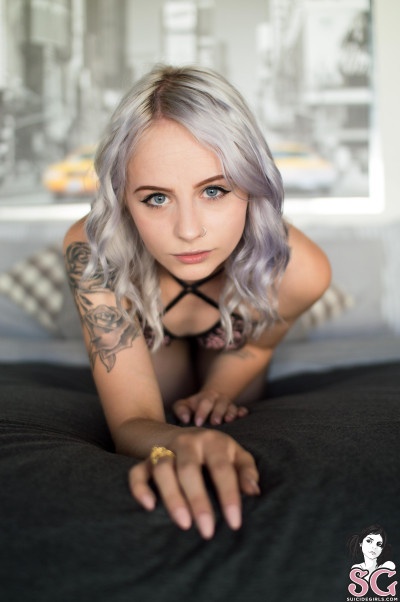 Beautiful Suicide Girl image 6 Fayewhyte Amour