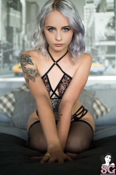 Beautiful Suicide Girl image 5 Fayewhyte Amour