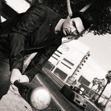 injqY0