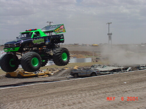 monstruck05060112