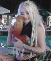 kqYfCP.gif