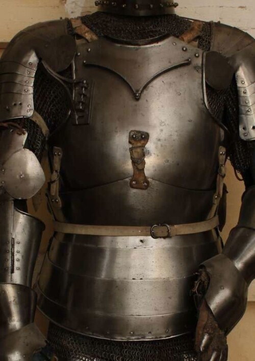 english knights fought often on foot requiring groin protection