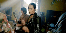 qUA6K7.gif