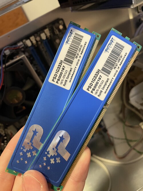 qfRRXD.jpeg