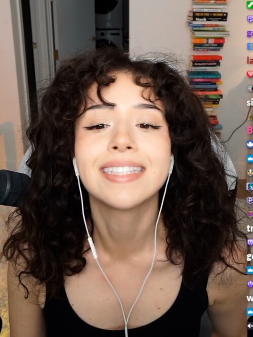 uUq7qx.jpg