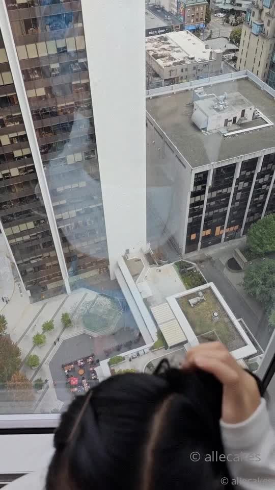 uXzdxa.mp4