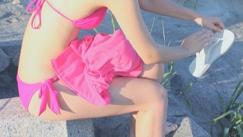 Airi Suzuki 404