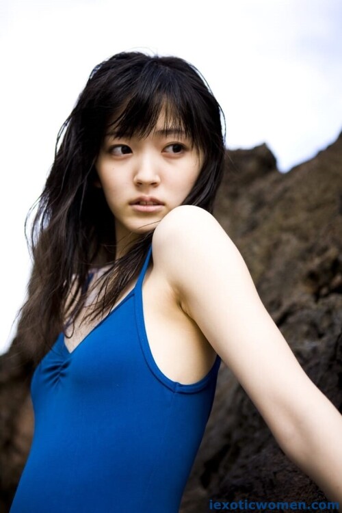 Airi Suzuki 1124