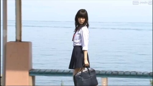 Airi Suzuki 651