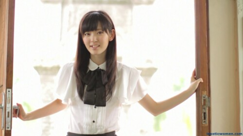 Airi Suzuki 1584