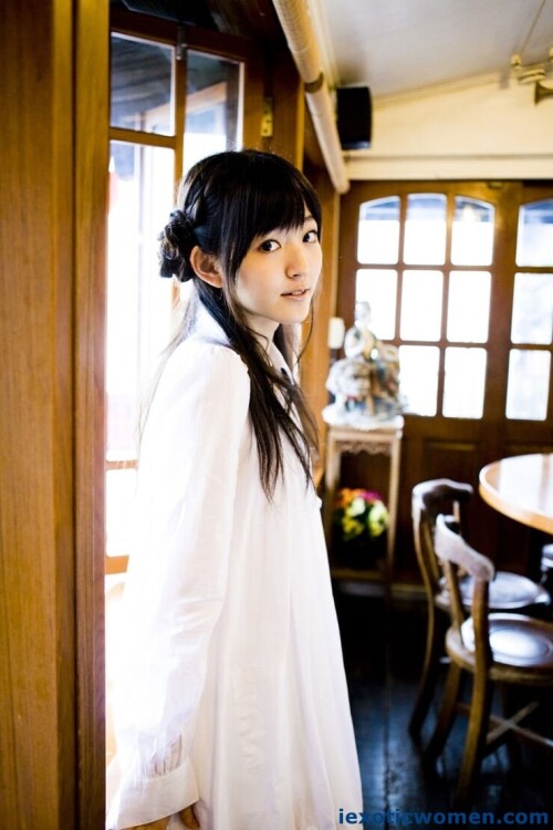 Airi Suzuki 1372