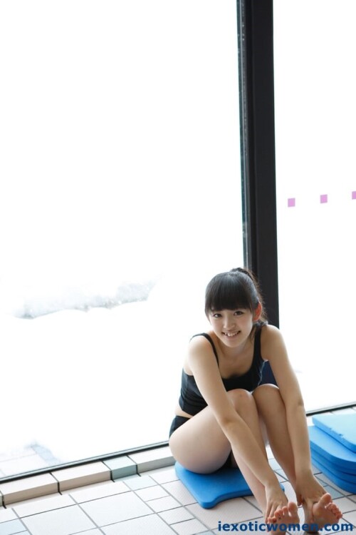 Airi Suzuki 925