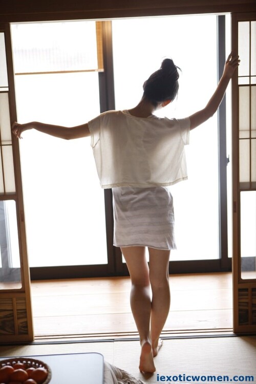 Airi Suzuki 1156