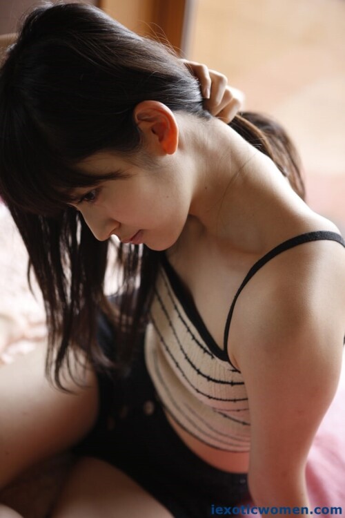 Airi Suzuki 1216