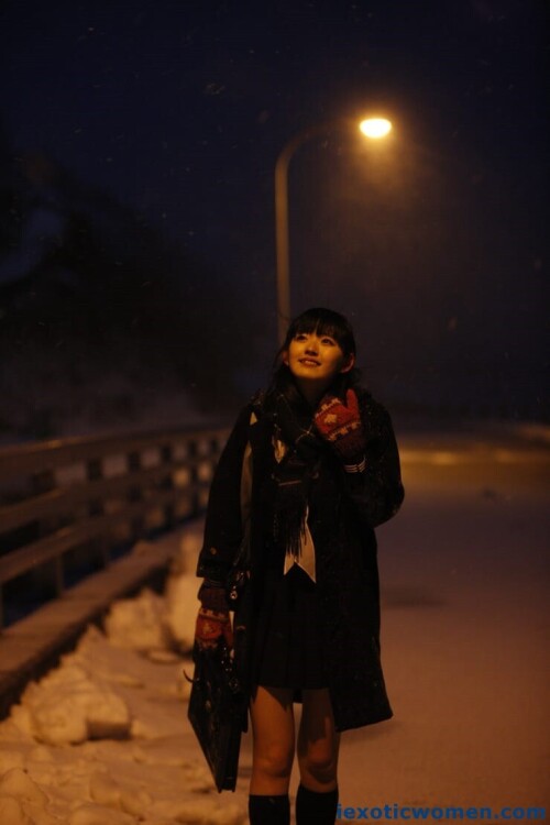 Airi Suzuki 952