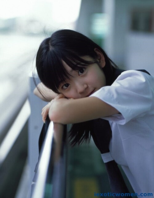 Airi Suzuki 960