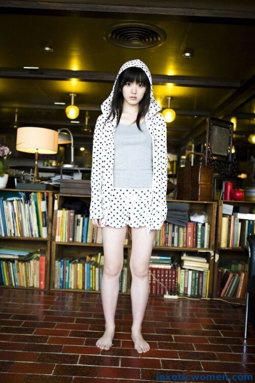 Airi Suzuki 1541