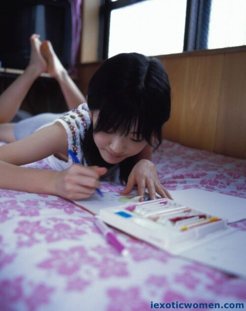 Airi Suzuki 1056