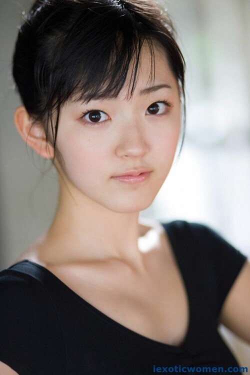 Airi Suzuki 1064