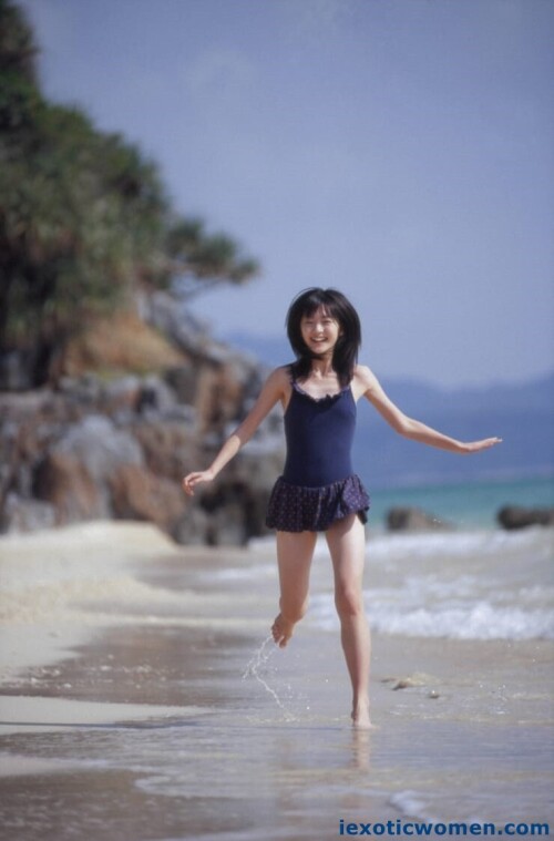 Airi Suzuki 1078
