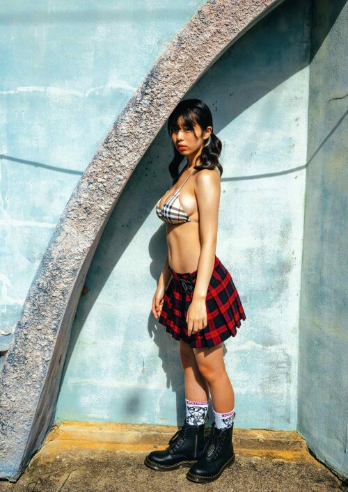 Hina Kikuchi 1665 1