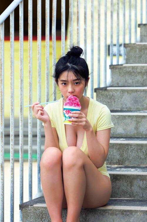 Hina Kikuchi 2239