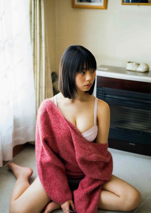Hina Kikuchi 2123