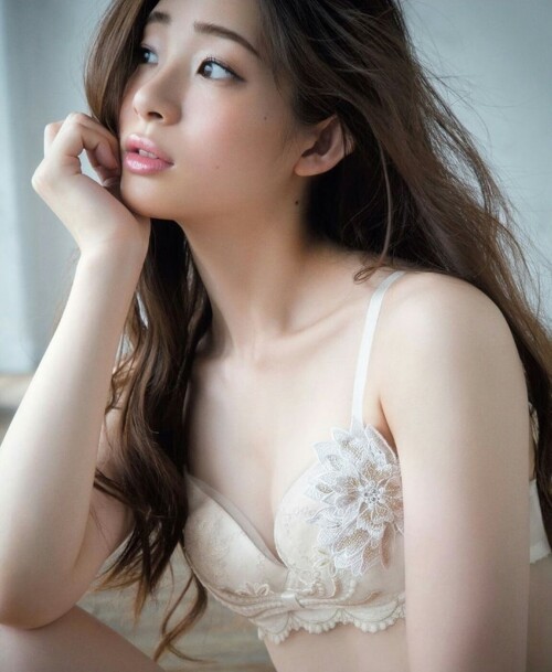 Rika Adachi 271