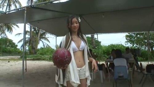 Rika Adachi 652
