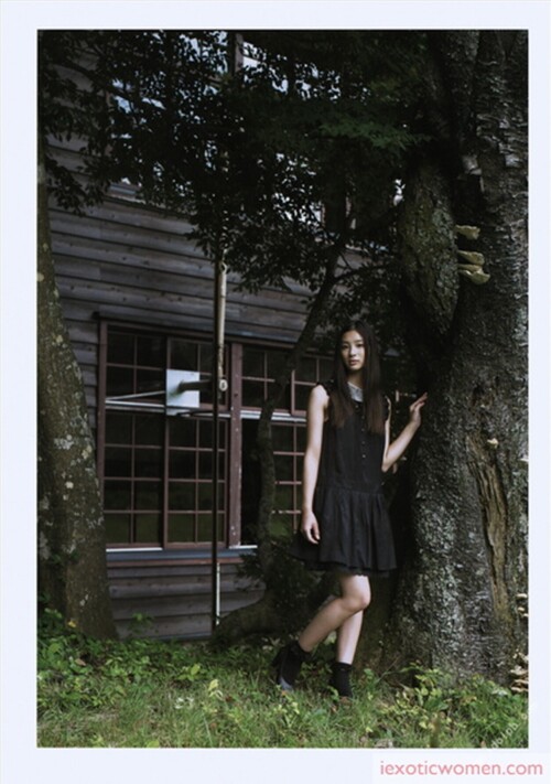 Rika Adachi 709