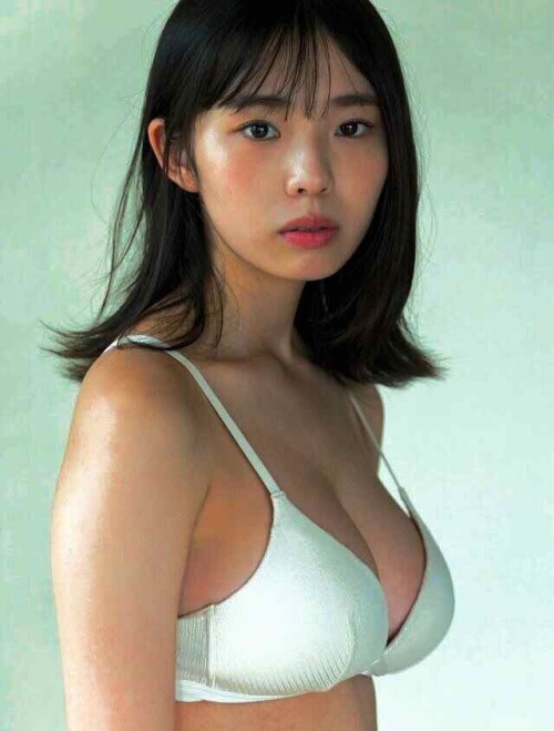 Hina Kikuchi 1001