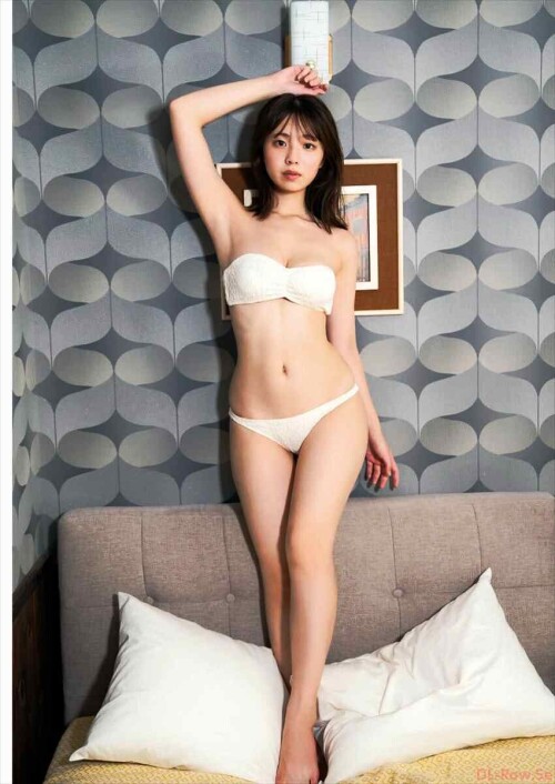 Hina Kikuchi 881