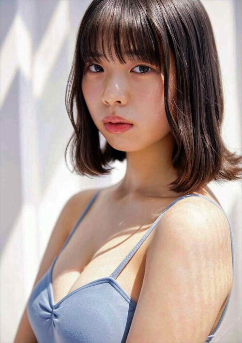 Hina Kikuchi 208