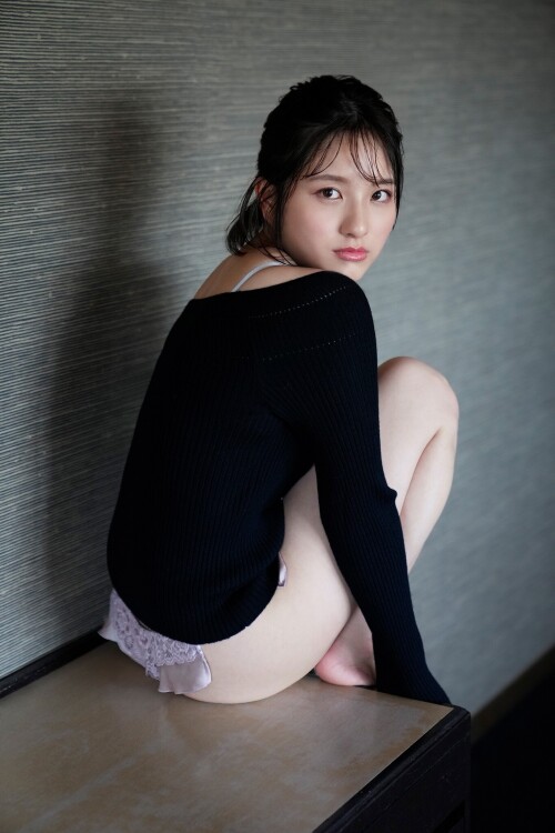 Nana Owada 981