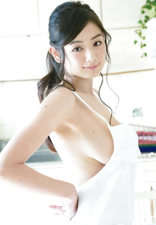 Moemi Katayama 377
